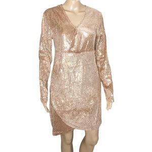 Fashion Says ‘Me Too’ Style Says ‘Only Me’ gold v-neck midi faux wrap dress szM
